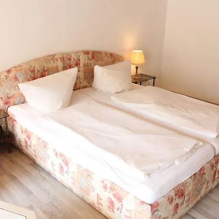 Waldhotel